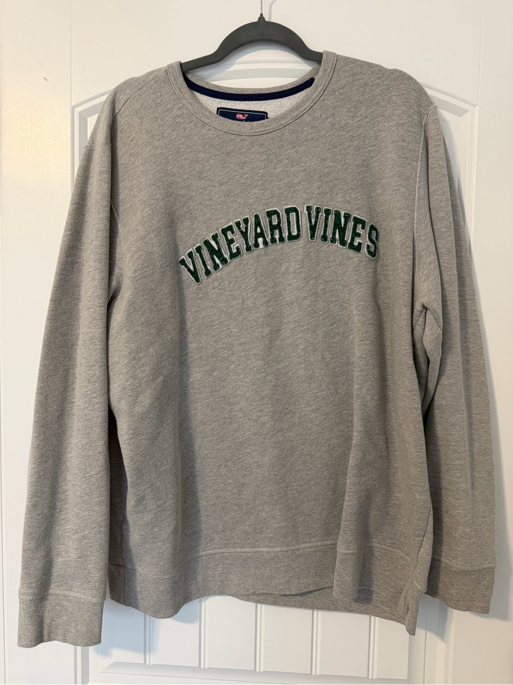 Vineyard Vines Gray Crewneck Sweatshirt with Green Arch Logo